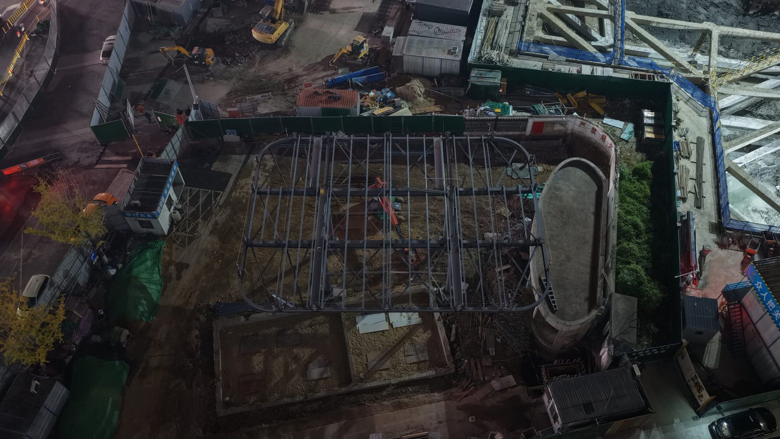 Prefabricated Steel Structure Gas Station with Fireproof & Waterproof Features Yuanfang-Steel-Structure-Gas-Station-01