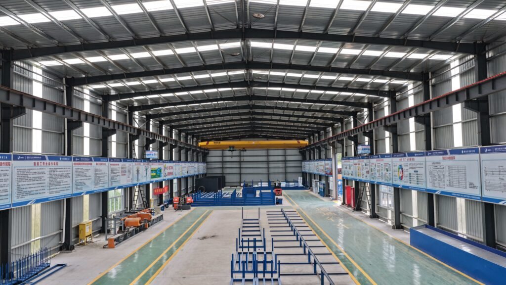 Pre-Engineered Steel Warehouse With Skylight Strip & Overhead Crane steel warehouse 01